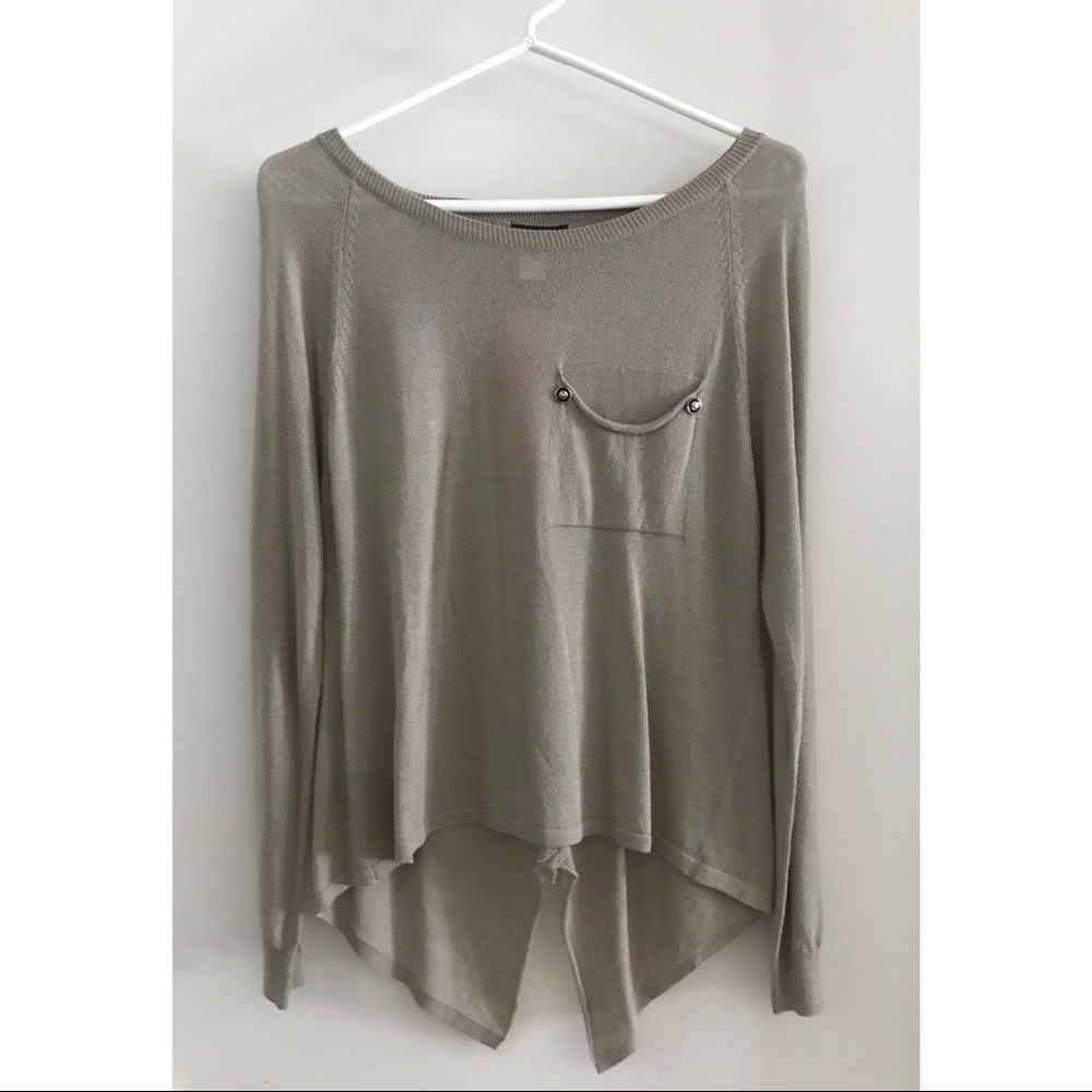 Wide Neck Thin Sweater w/Back Design
